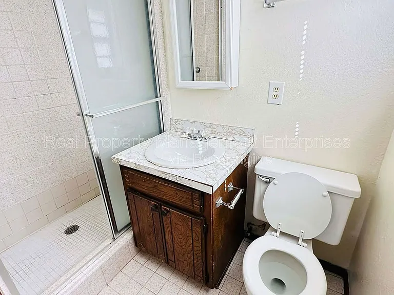 4816 S Fairmont Ave — Photo 18