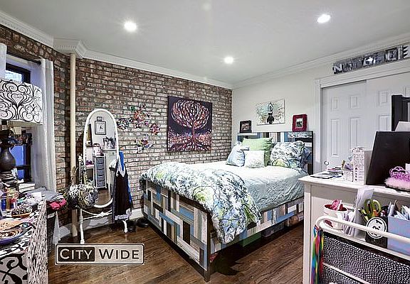 3rd image of 216 E 95th St #5W