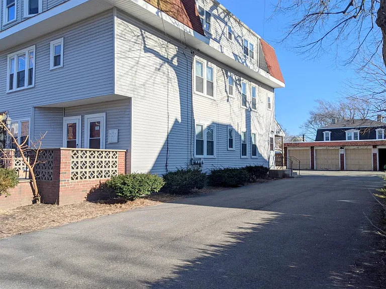 234 Harvard St #1 — Photo 18