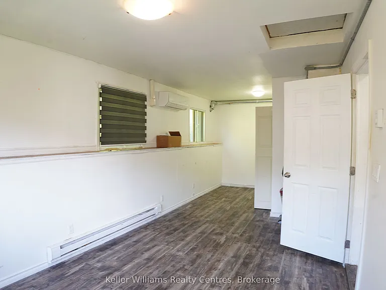 726 Berford St — Photo 8