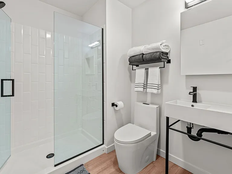 The Oslo Apartments — Photo 9