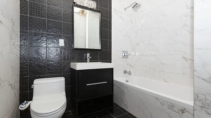 Rented by Nooklyn NYC LLC | media 9