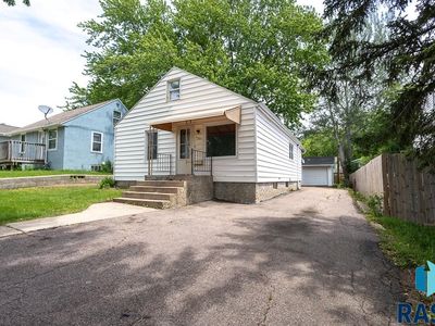 406 S Highland Ave, Sioux Falls, SD, 57103