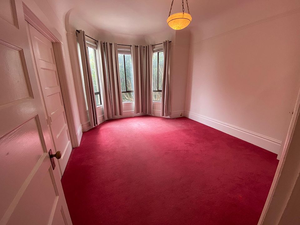 1st image of 2046 Hyde St