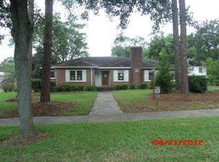 1006 1st St SE, Moultrie, GA 31768