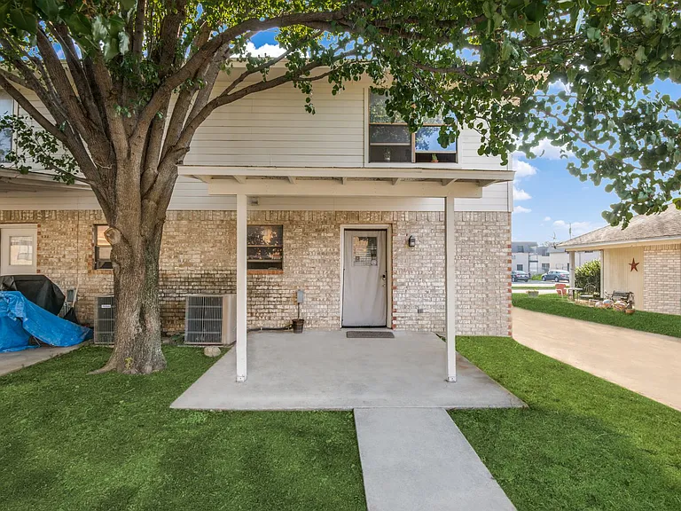 3309 Fallmeadow St — Photo 1