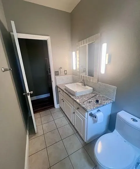 1877 E Turnberry Ave — Photo 46