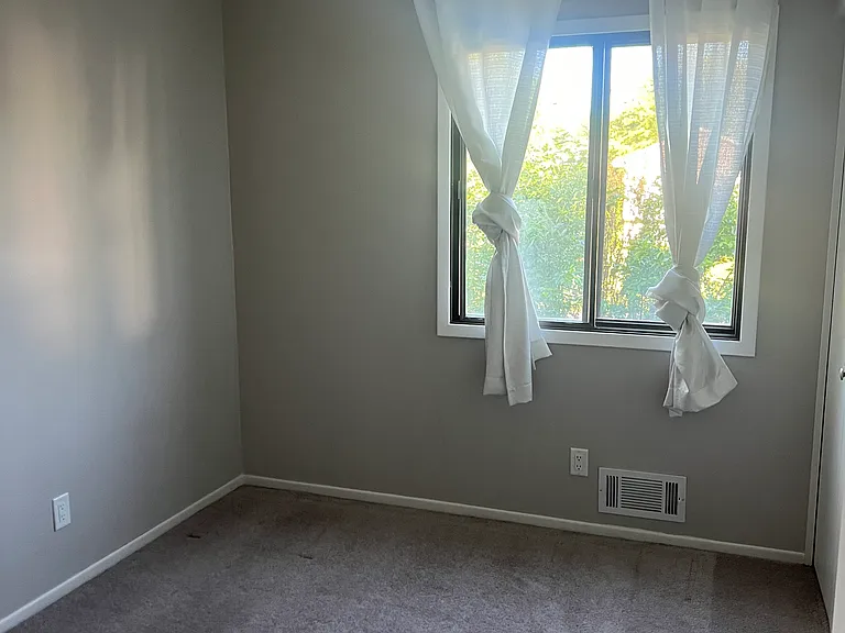 4666 Pello Cir — Photo 18