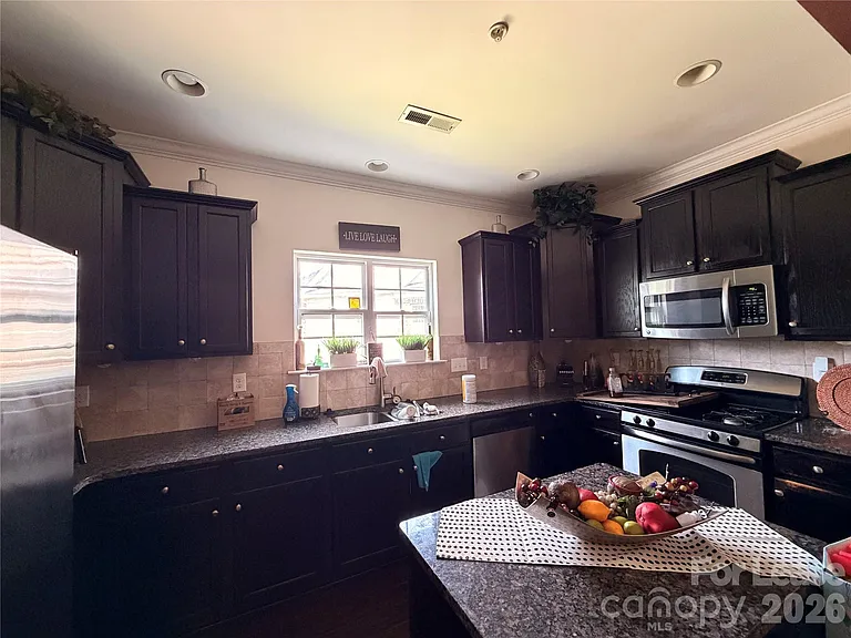 14635 Juventus St — Photo 4