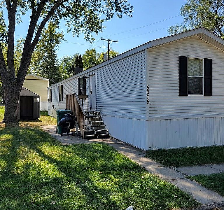 1st image of 5075 Pebble Ln