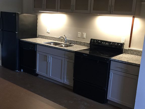 3rd image of 601 S 5th St APT 301