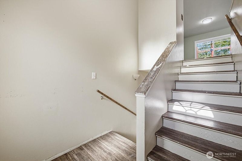 4th image of 1330 Semillon Place
