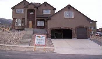 1st image of 2567 Lilac Ln