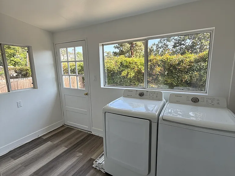 1718 Santa Paula Pl — Photo 18