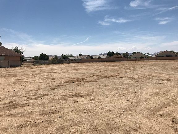 5th image of 26853 Lakeview Dr