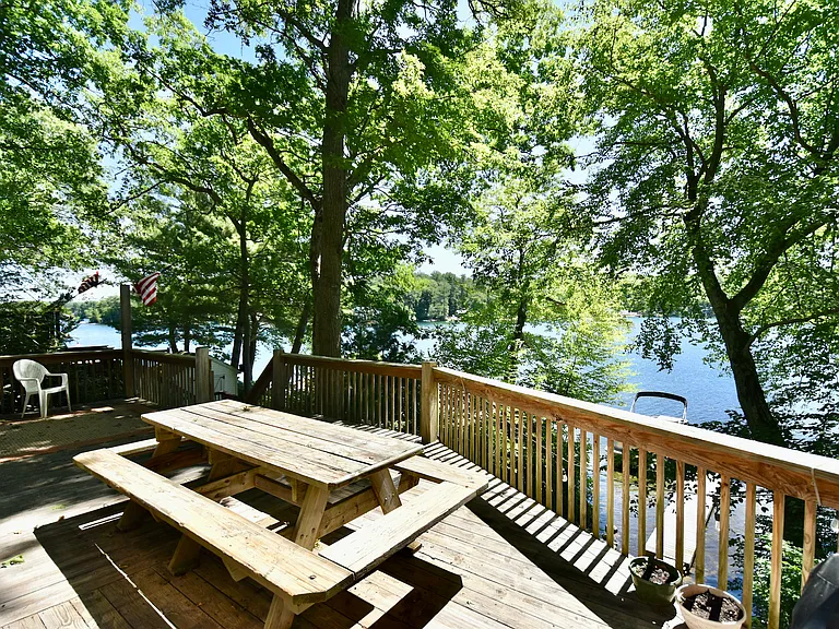 285 N Shore Rd — Photo 6