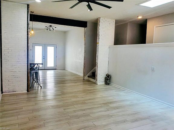 4th image of 58 Santa Barbara Dr