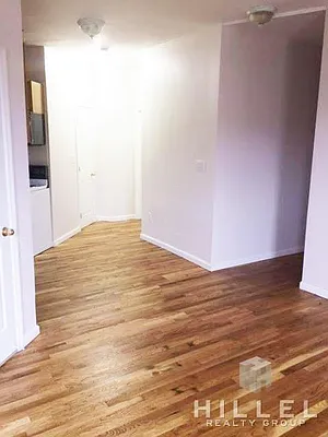 Rented by Hillel Realty Group | media 22