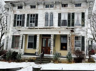 17 Otsego St, Canajoharie, NY 13317