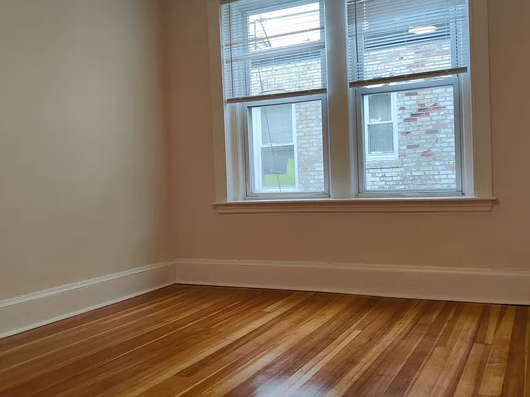 8 Barrows St #1E — Photo 13