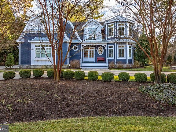 2nd image of 12 Rolling Rd