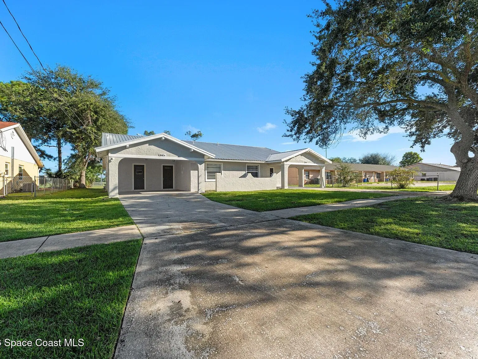 2 bed, 2.0 bath, 1101 sqft, $1,700 — Photo 2
