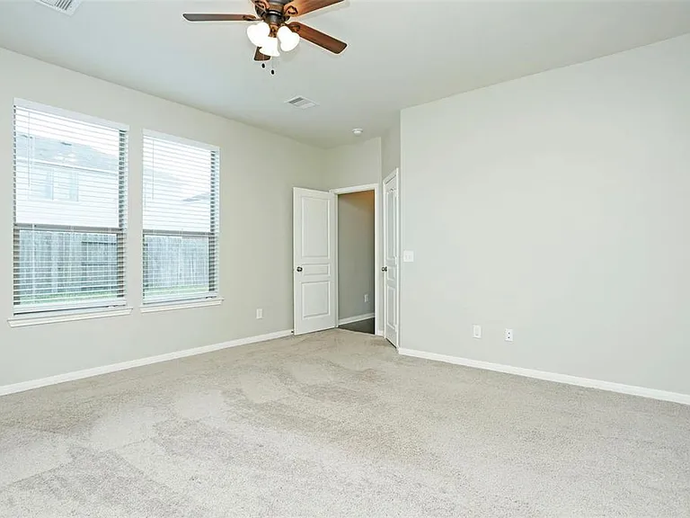 1123 Cloud Croft Ln — Photo 14
