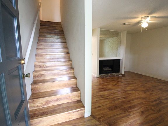 2nd image of 3610 Northwood Dr Unit B