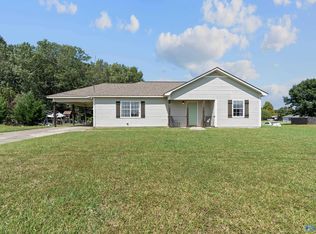 695 Beulah Cutoff Rd, Boaz, AL 35957