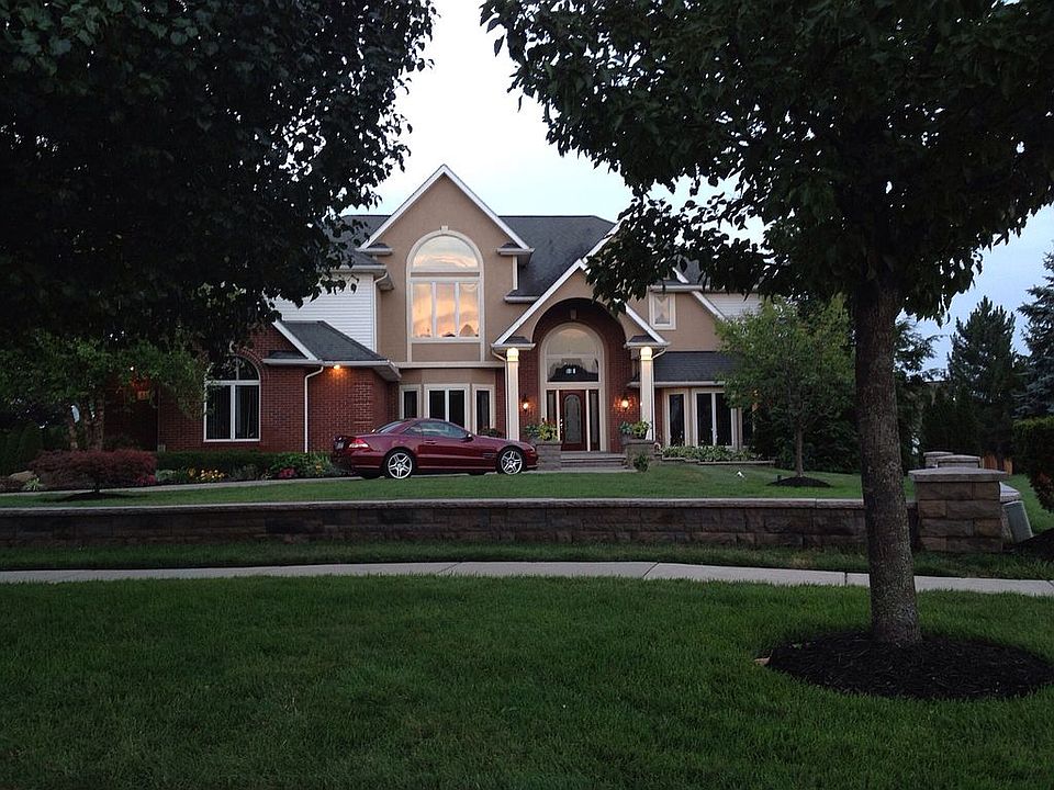 1st image of 51 Hillside Pkwy