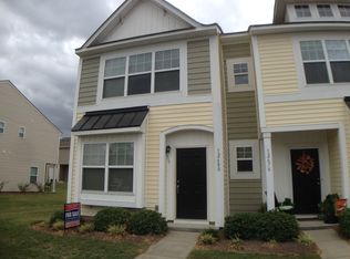 12680 Persimmon Tree Dr, Charlotte, NC