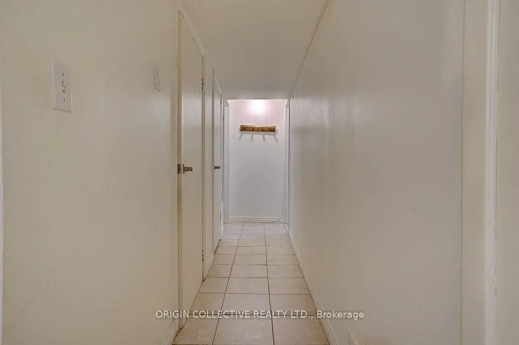 3 bed, $1,899 — Photo 4