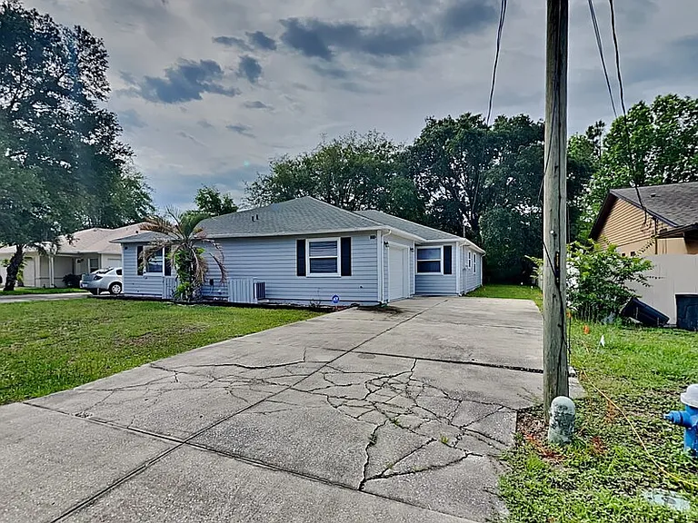 155 Plain View Dr #B — Photo 1
