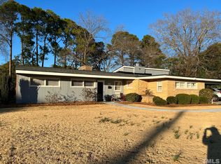 114 Fairfield Cir, Dunn, NC 28334