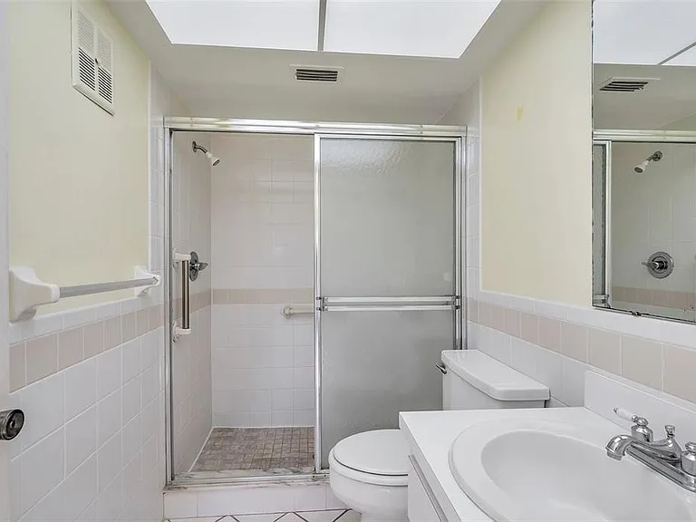 2291 Shelly Dr #D — Photo 31