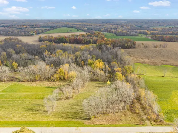 5884 County Road J, Oconto, WI 54153