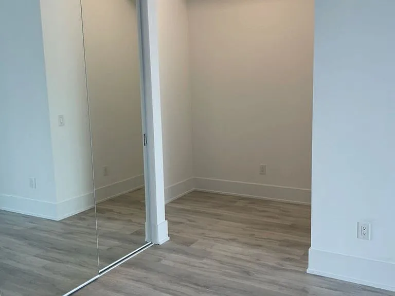 470 Front St W #2303 — Photo 8