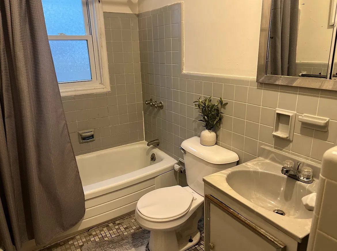 2 bed, 950 sqft, $1,699 — Photo 4