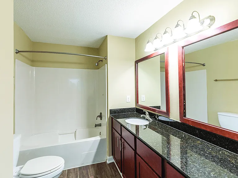 Northwood Apartment Homes — Photo 34
