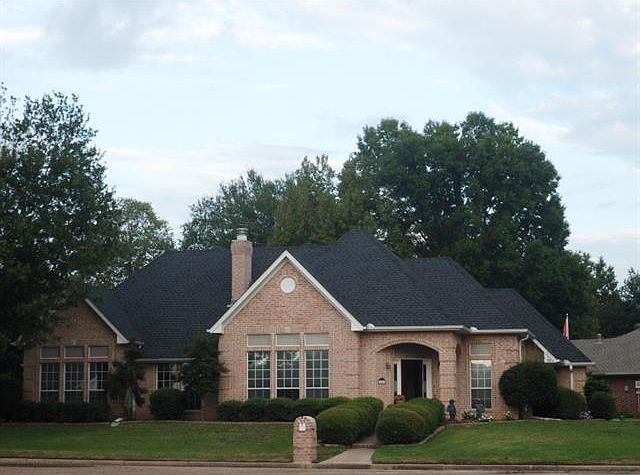 1st image of 236 Lakeside Pl #224