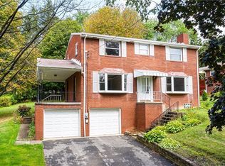 311 McCaffrey Dr, Coraopolis, PA 15108