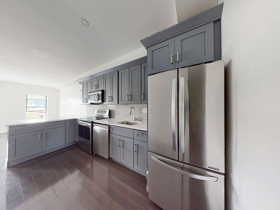 1st image of 632 Willoughby Ave #3