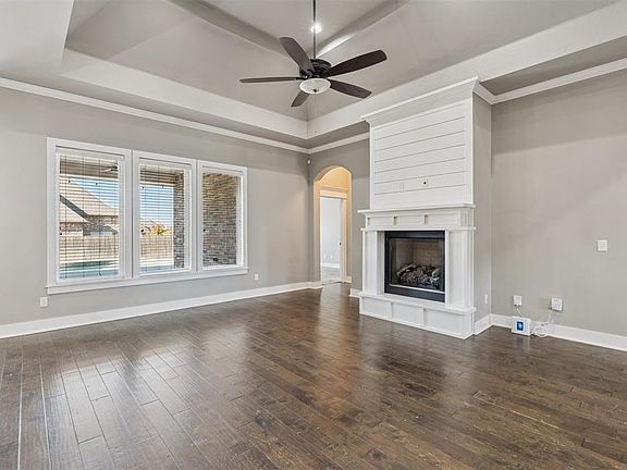 4th image of 13609 Firethorn Dr
