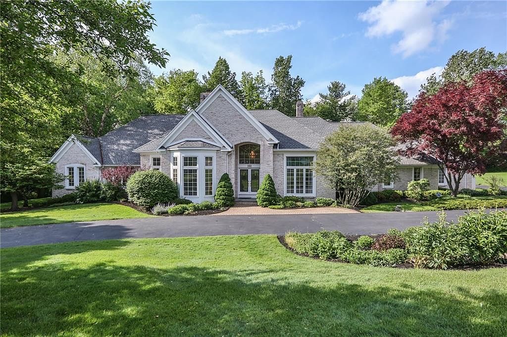 181 Heatherstone Ln, Rochester, NY 14618 | Zillow