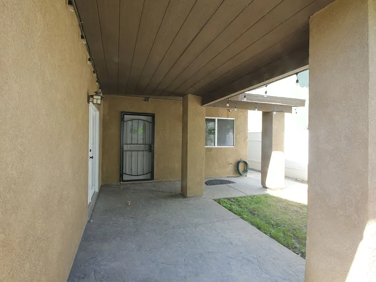 9405 Salinger St — Photo 23