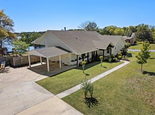 465 Lakeview Dr, Defuniak Springs, FL 32433