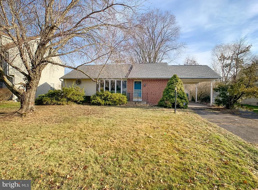 232 Taylorsville Rd photo 1