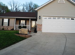 13 Woody Ct, Columbia, IL 62236