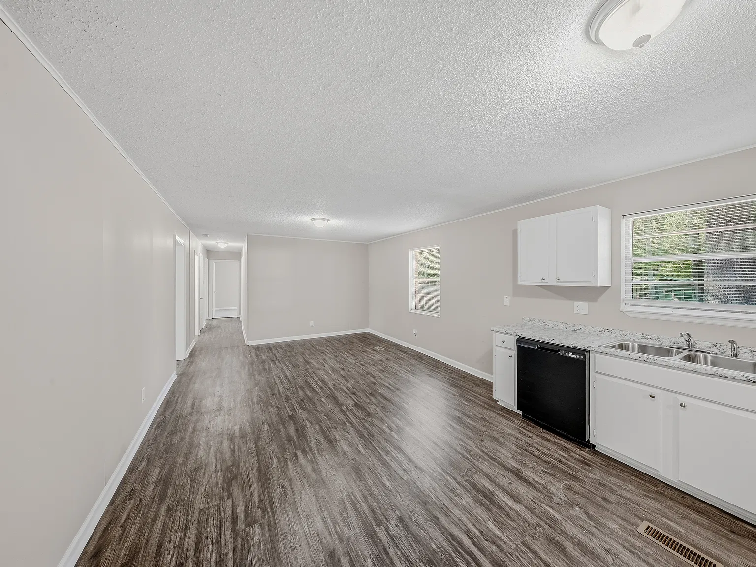 24 Frostwood Drive — Photo 4