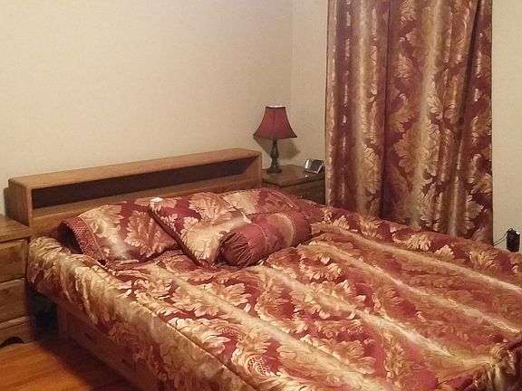 Master bedroom with half bat